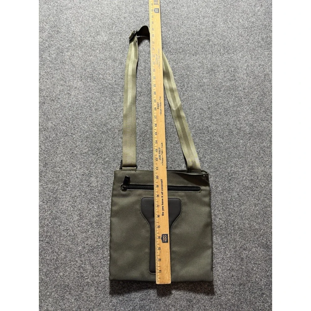 Tumi Tech Messenger Bag Cross Body Olive Green Interior‎